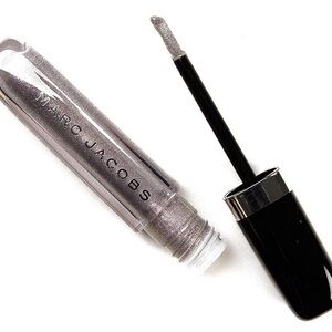 Marc Jacobs Enamored Hi-Shine Lip Lacquer in “Silver Surf”